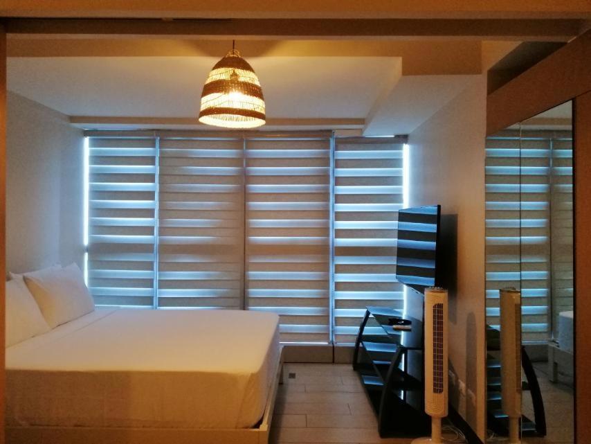 Apartment Uptown Parksuites Tower 1 Bgc By Ph Staycation