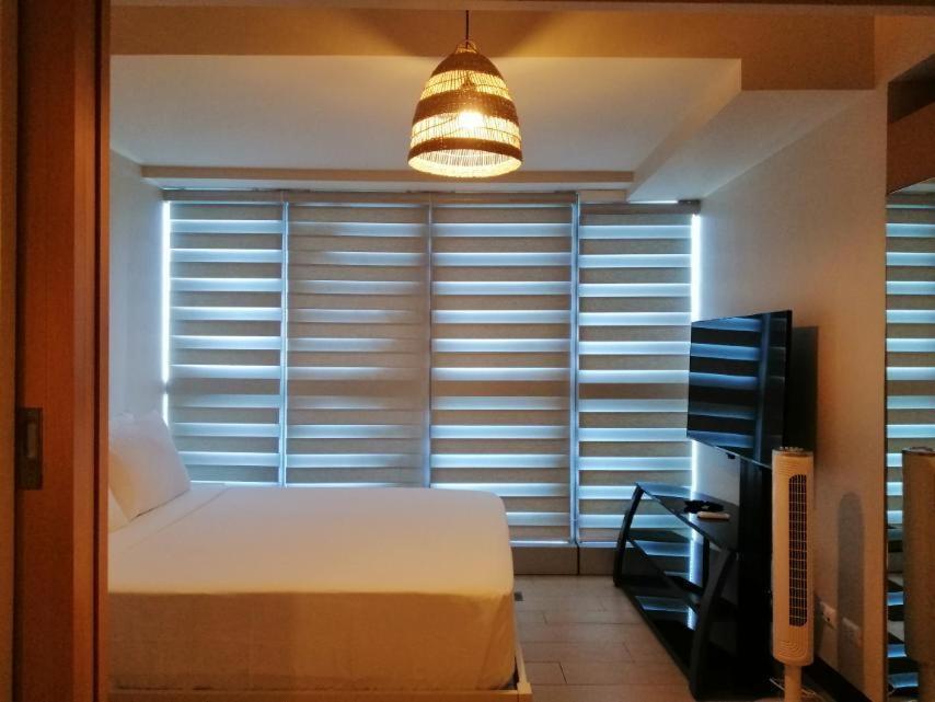 Uptown Parksuites Tower 1 Bgc By Ph Staycation