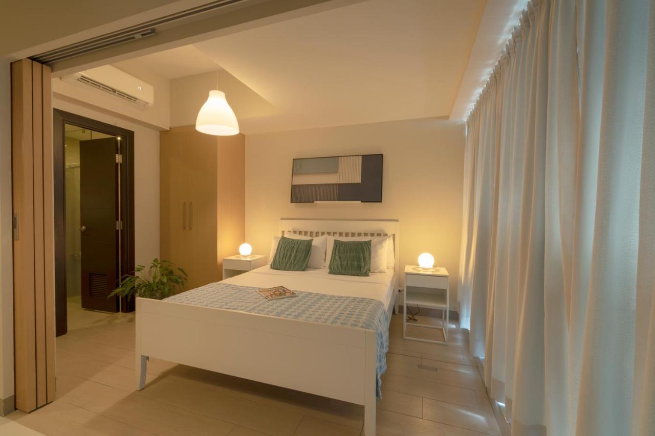 Apartment Uptown Parksuites Tower 1 Bgc By Ph Staycation